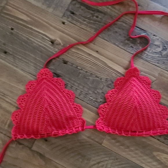 Swimwear Binkini Top - Picture 1 of 4